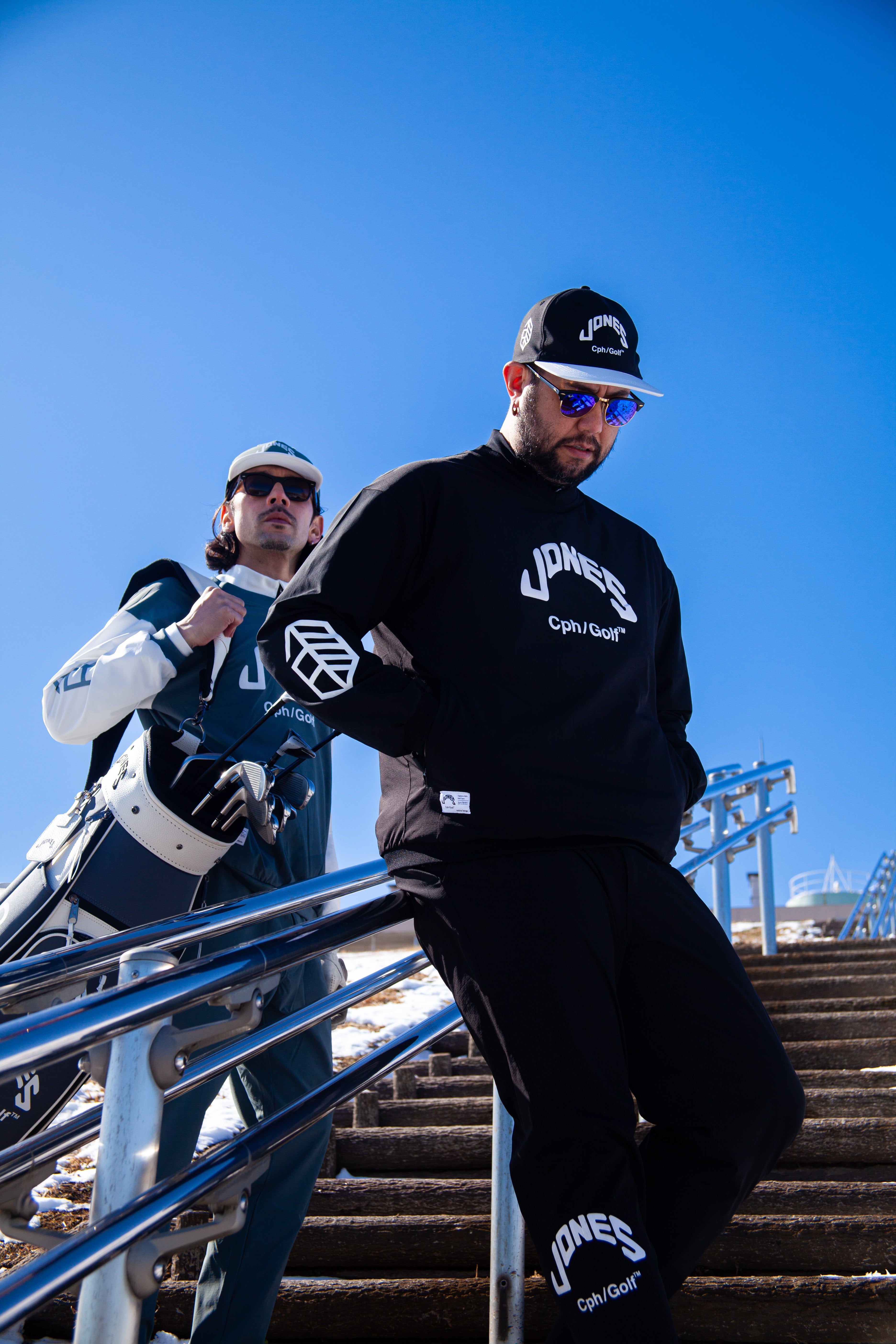 キャプテンズヘルム ゴルフとジョーンズによる、特別なコレクションが