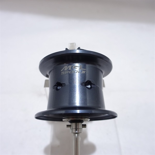 24カルカッタコンクエストシャロー30HGスプール | イシグロ公式