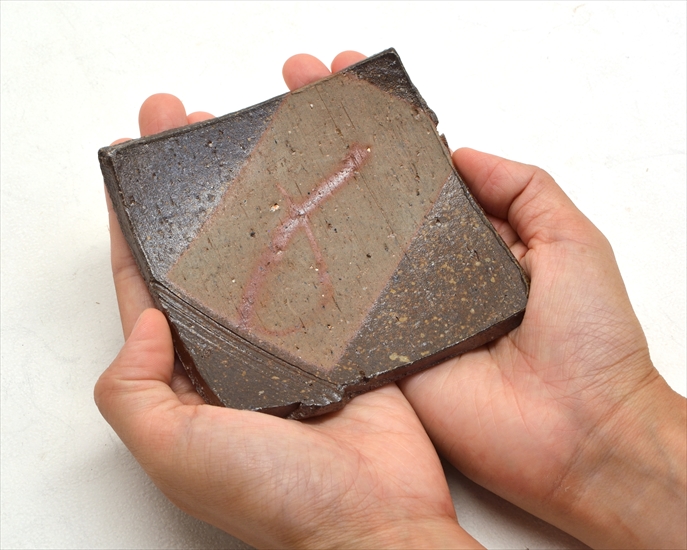 和雑貨 四季彩堂 オンラインショップ / 備前焼 四方豆皿