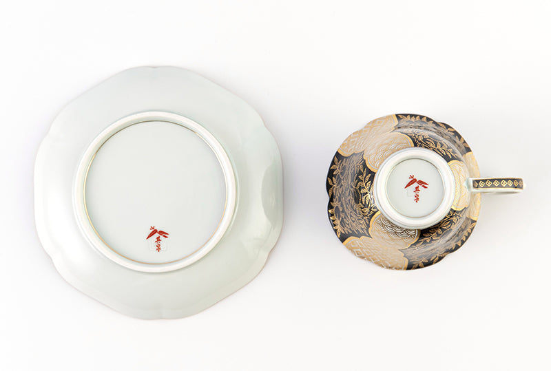 桃絵金襴手(黒)【紅茶碗皿】｜有田焼なら賞美堂本店オンラインショップ