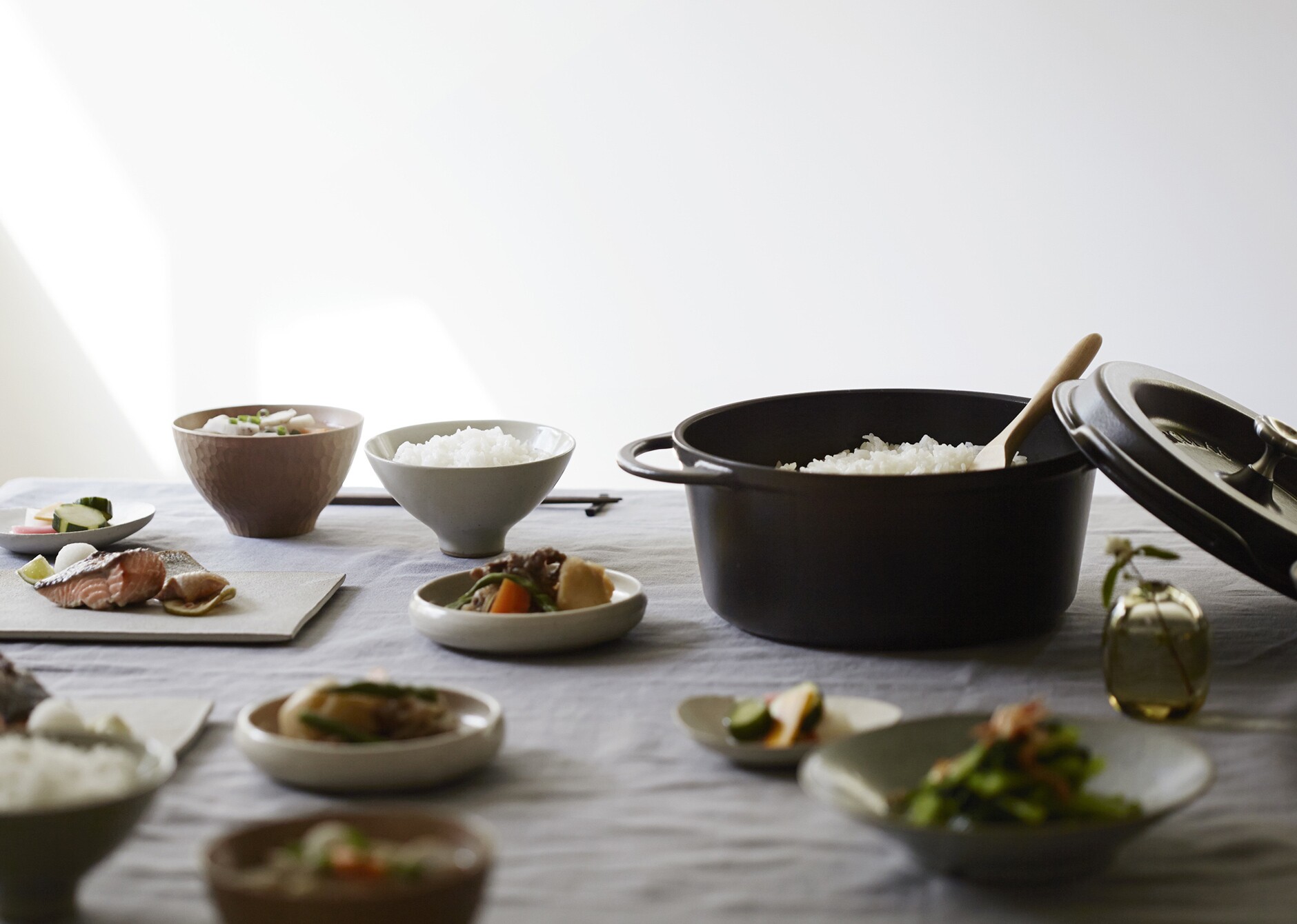 オーブンポット 1 26cmSUKIYAKI[マットブラック］ | バーミキュラ公式