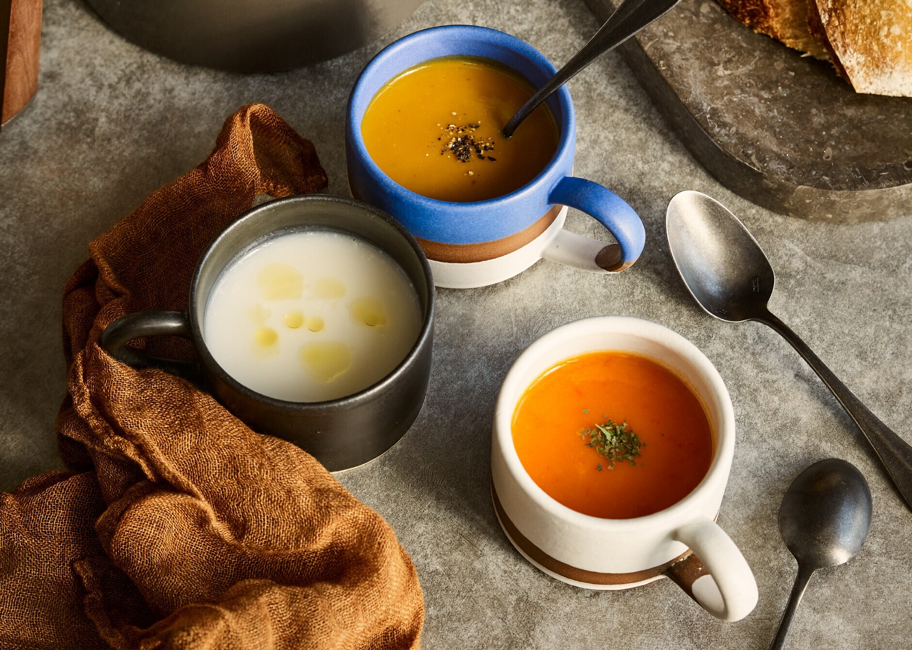 バーミキュラ スープポット[マットブラック］ | バーミキュラ公式