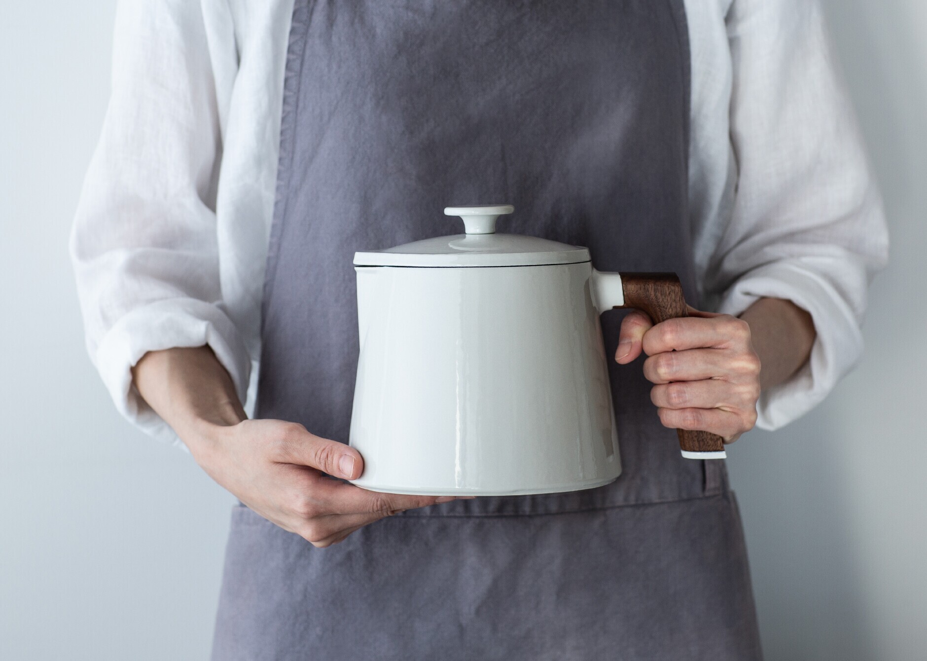 バーミキュラ スープポット[シーソルトホワイト］ | バーミキュラ公式