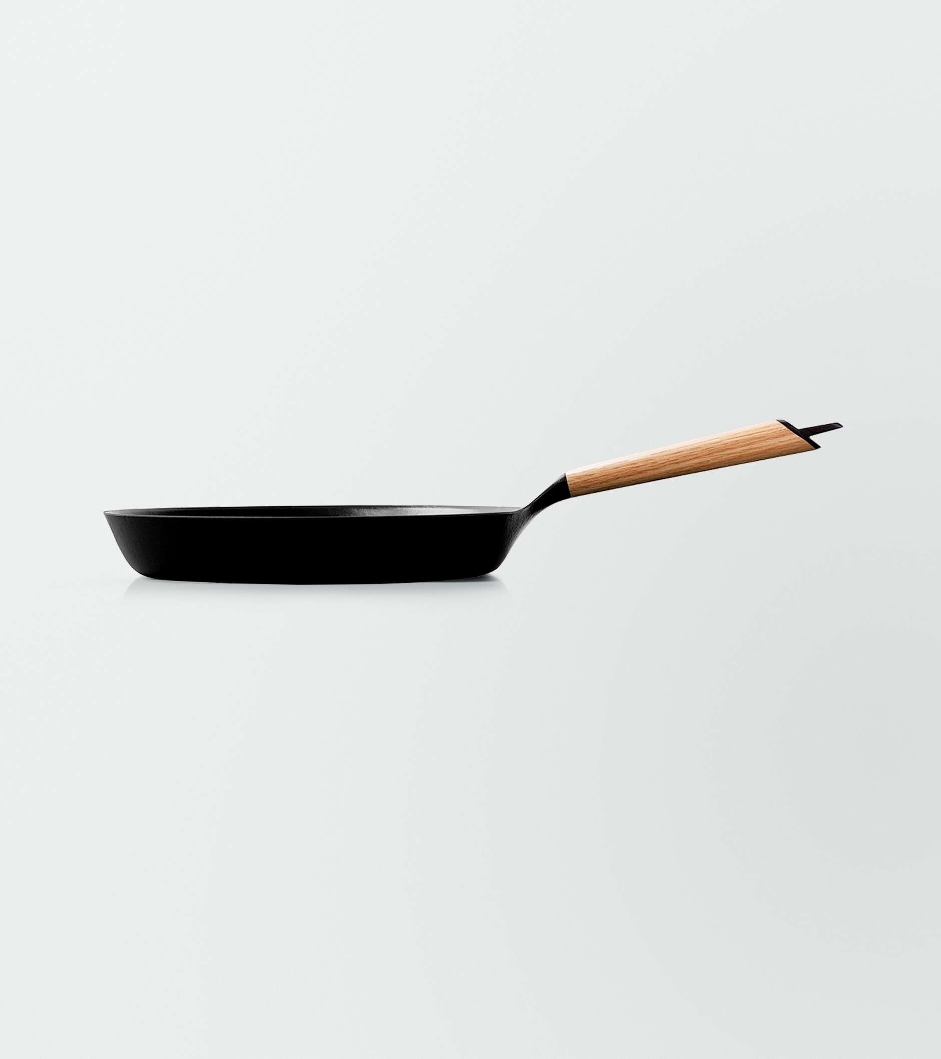 フライパン 28cm[オーク］ | バーミキュラ公式オンラインショップ