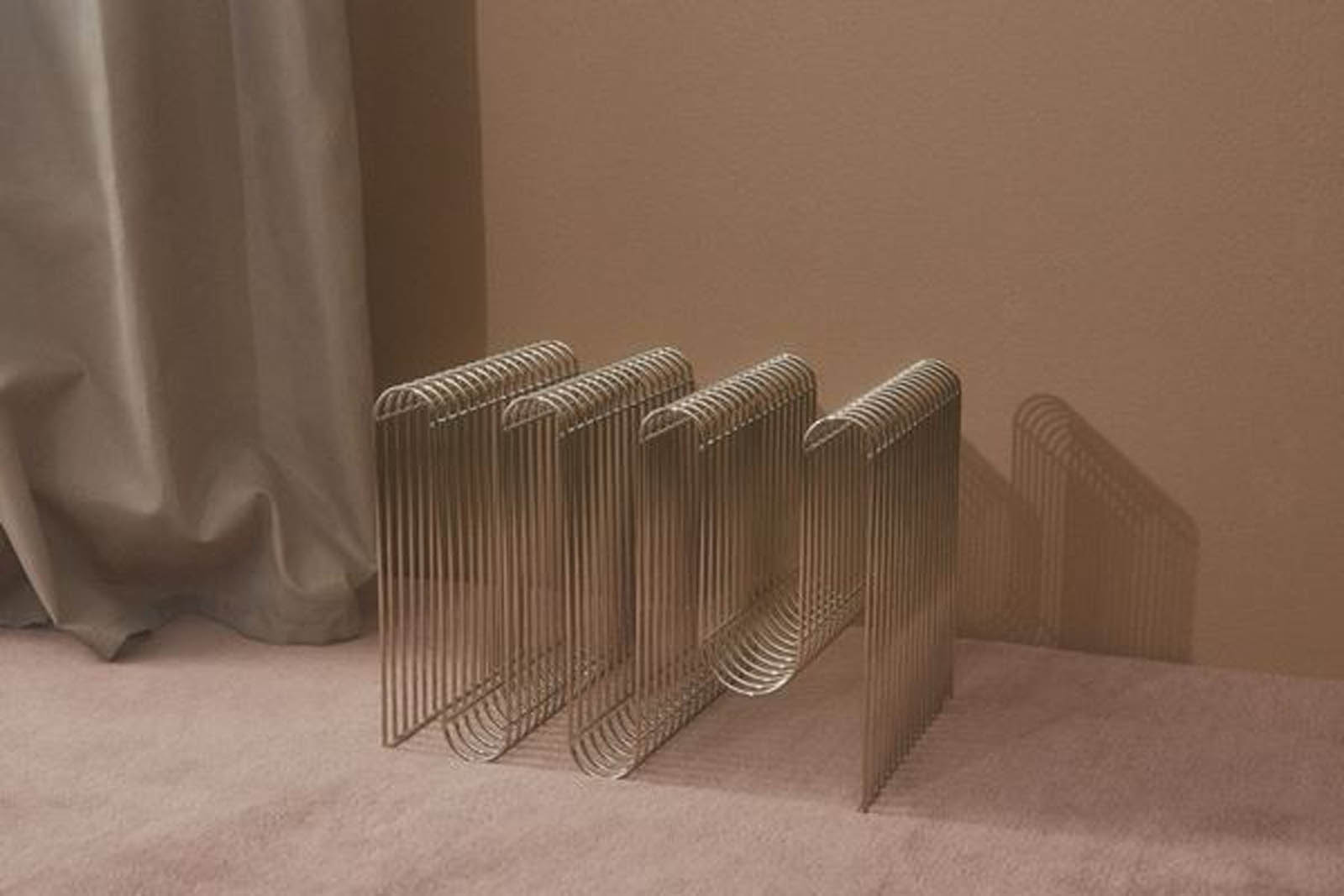 AYTM マガジンラック CURVA シルバー 正規品 北欧雑貨 インテリア