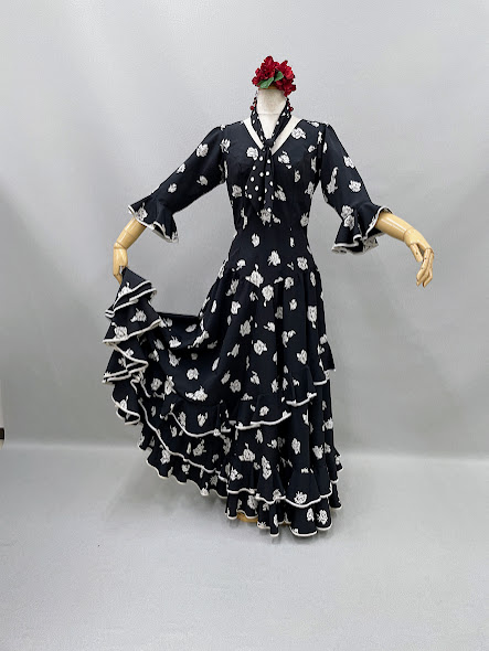 楽天市場】フラメンコ衣装 サーモンピンクワンピース花柄 舞台衣装