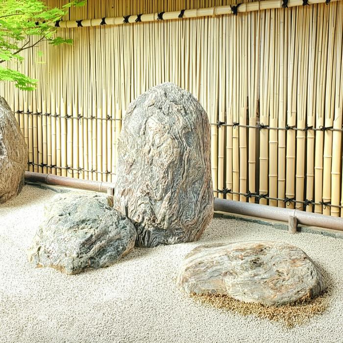 楽天市場】【送料無料】【重量物商品】【営業所止め】青石の自然飛石1