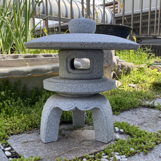 楽天市場】【送料無料】雪見灯篭（1尺・丸型）【錆び石】こちらの