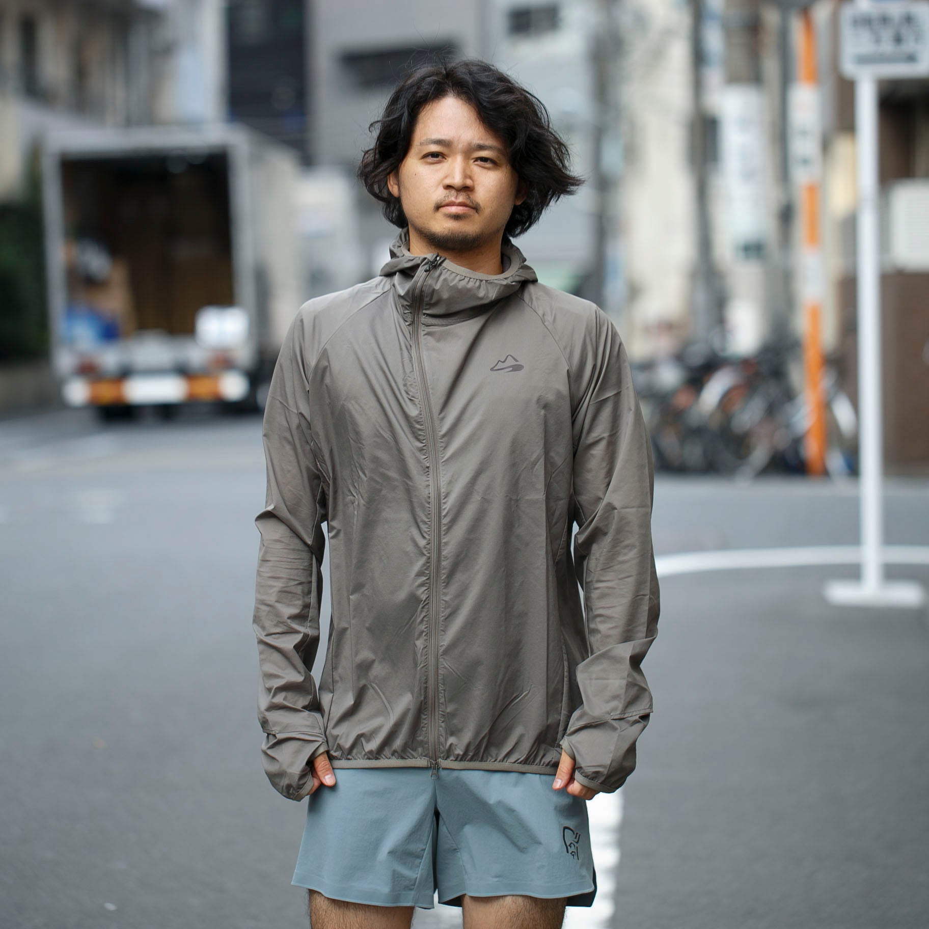 マイルストーン / オニオンフーディー– Run boys! Run girls!