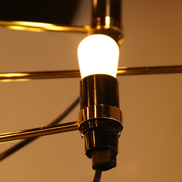 MOD.2097/30 (カラーマットホワイト 電球LED) | フロス(FLOS) | リグナ