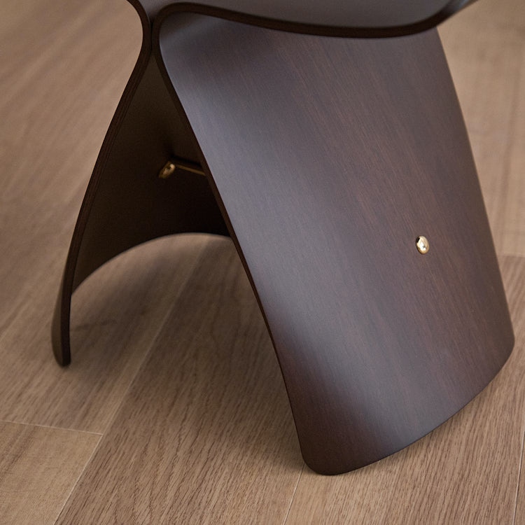 バタフライスツール (樹種ローズウッド板目) | 天童木工(Tendo