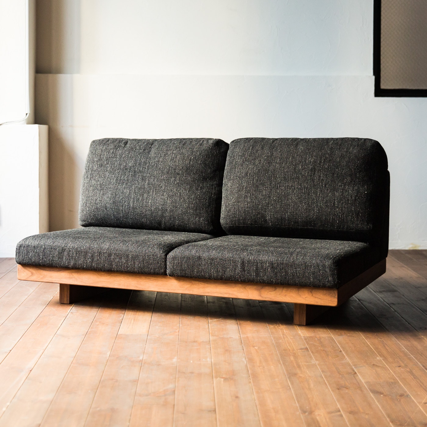 デニッシュ ソファ 2シーター(幅140cm) (樹種ウォールナット 張地