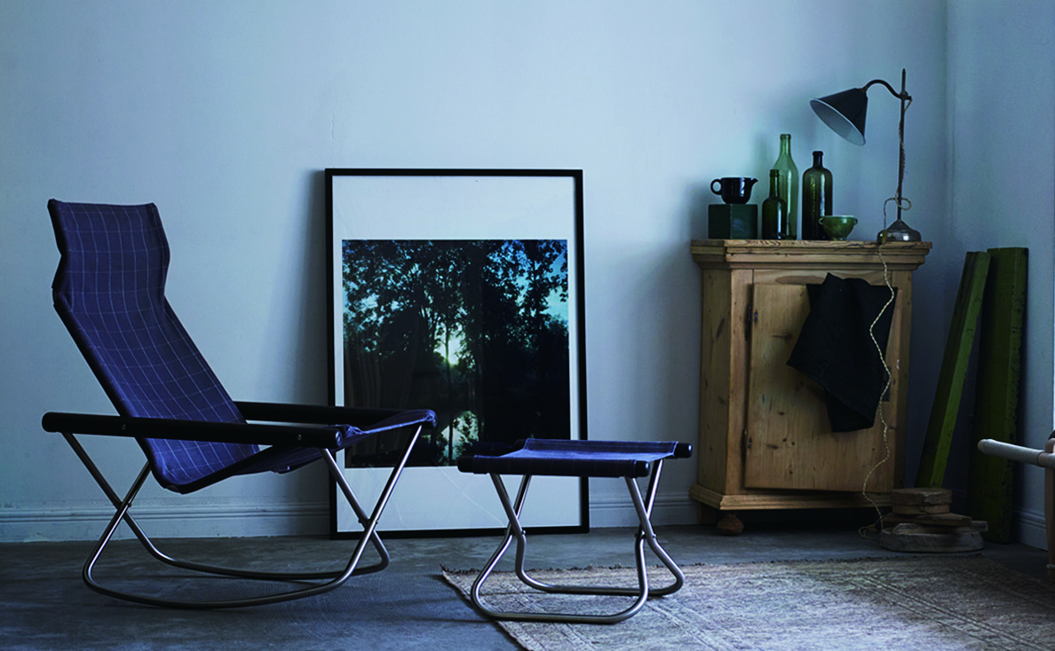 ニーチェア エックス ロッキング シキリ (木部チャコールブラック