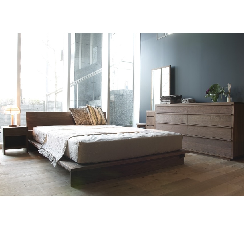 モアレス ベッド (樹種ウォールナット サイズキング) | マスター