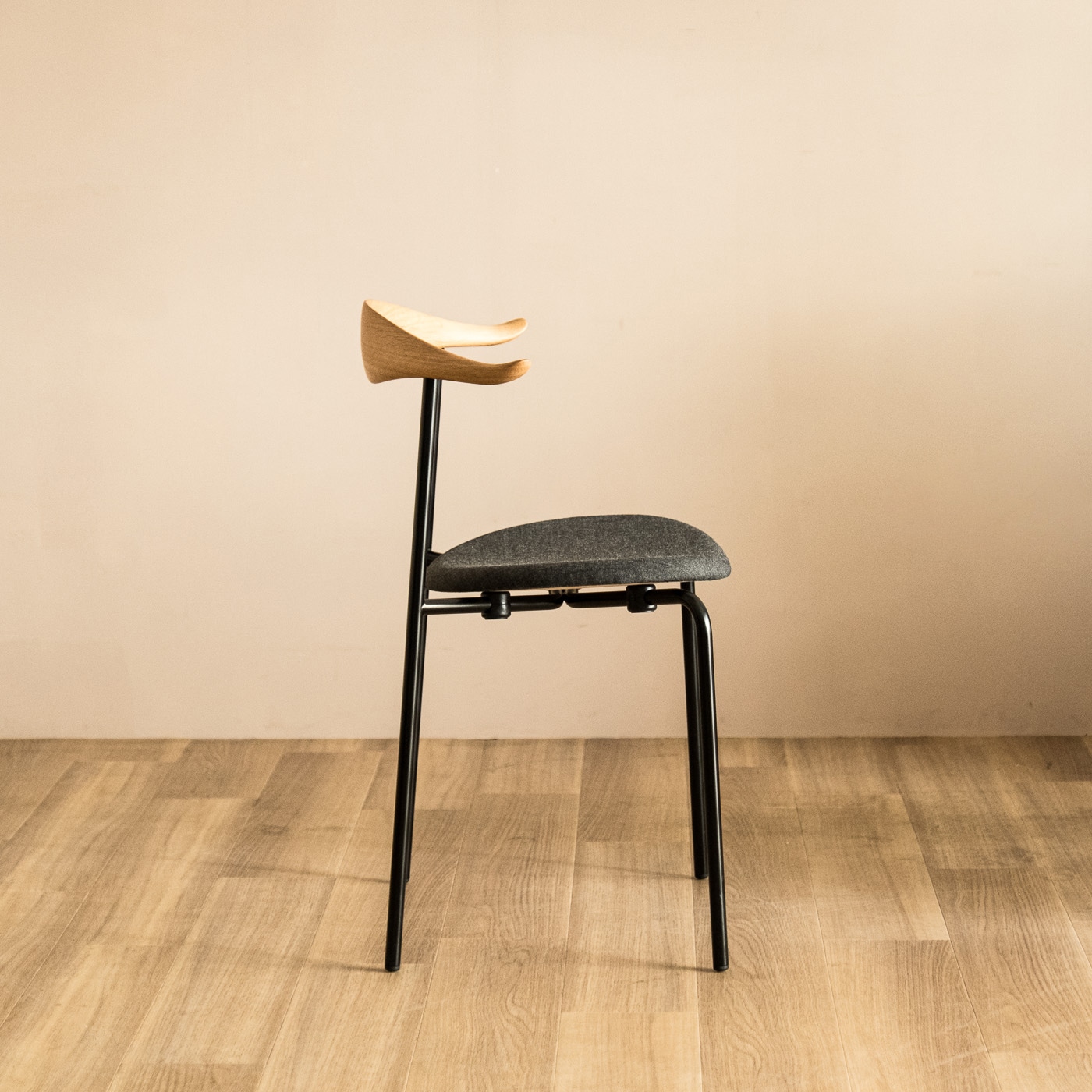 CH88P チェア(ブラック脚) | カール・ハンセン＆サン(CARL HANSEN