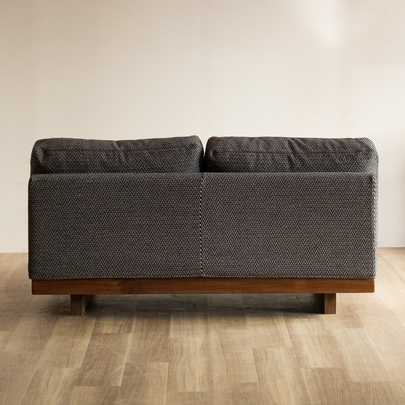 デニッシュ ソファ 2シーター(幅140cm) (樹種ウォールナット 張地
