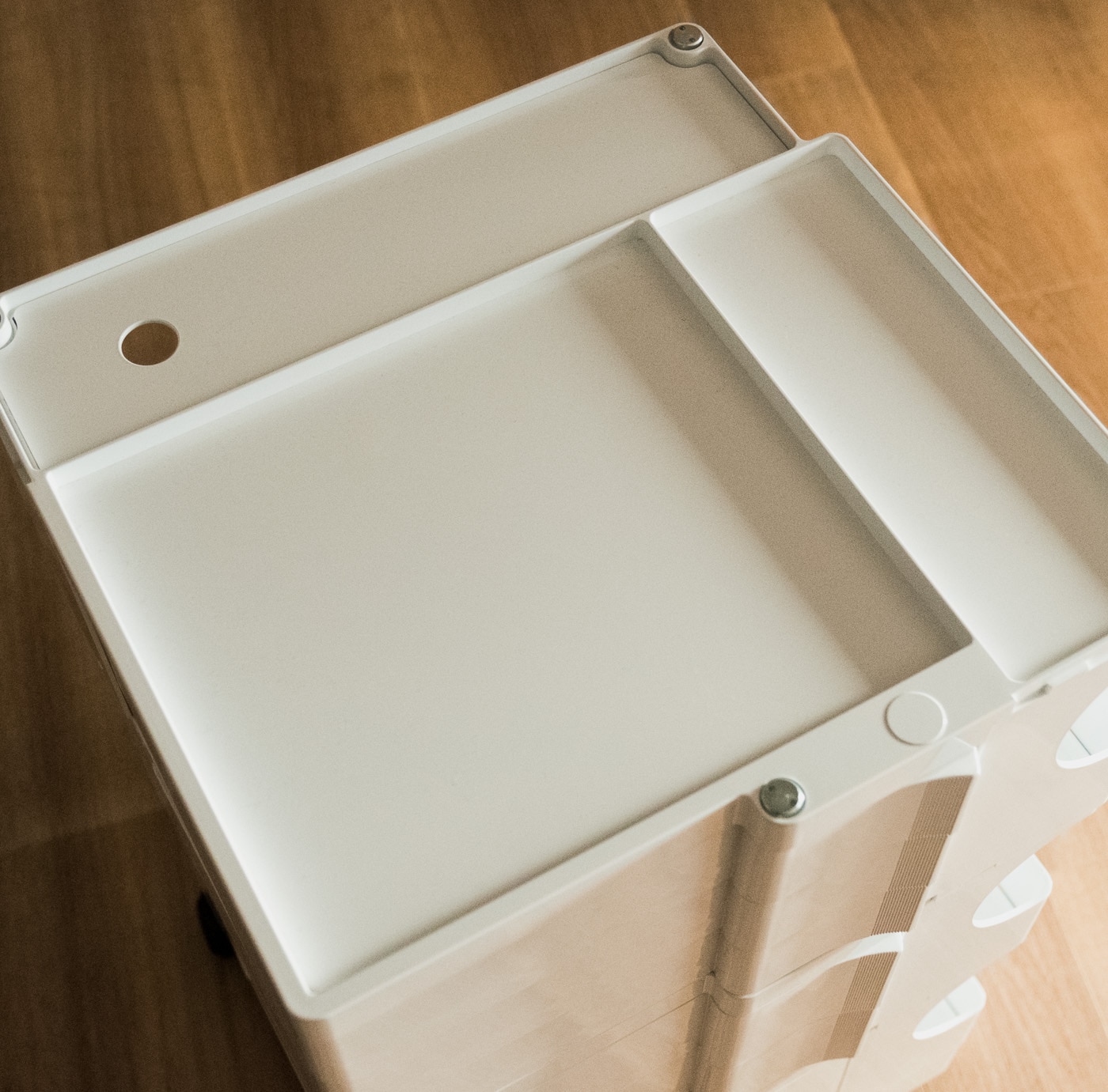 ボビーワゴン 3段(5トレイ) | ビーライン(B-LINE) | リグナテラス東京