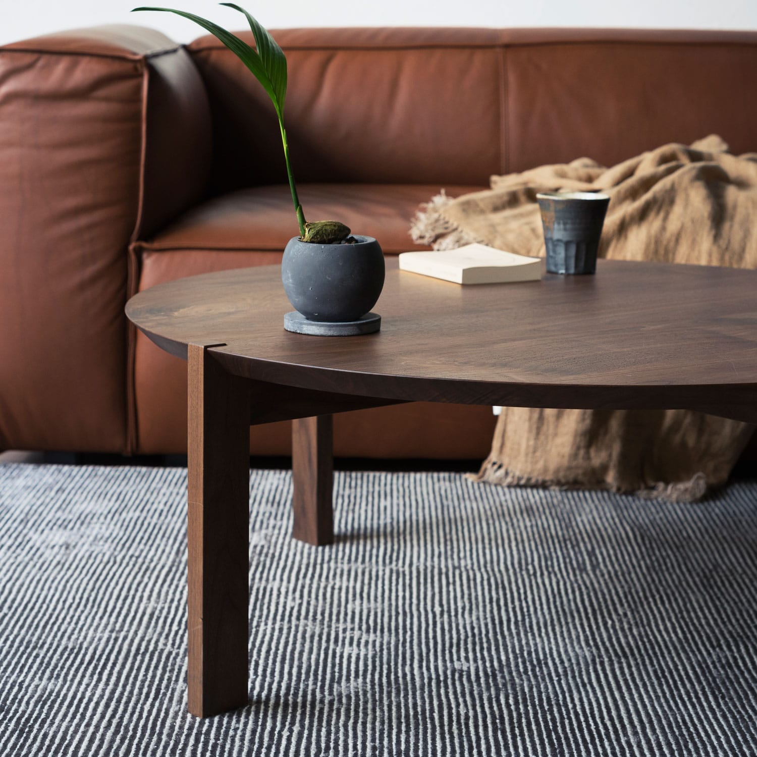 マドカ ローテーブル (樹種オーク 幅L 直径90.4㎝) | レンバシー