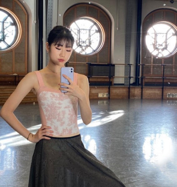 バレエ レオタード 大人 イーフローラ ピンク 韓国 ブランド e'flora