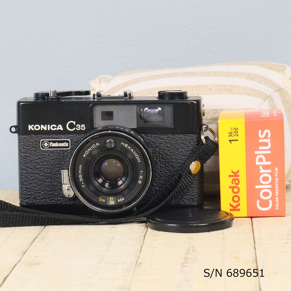 中古】【保証付 】 コニカ KONICA C35 Flashmatic ブラック S/N 689651