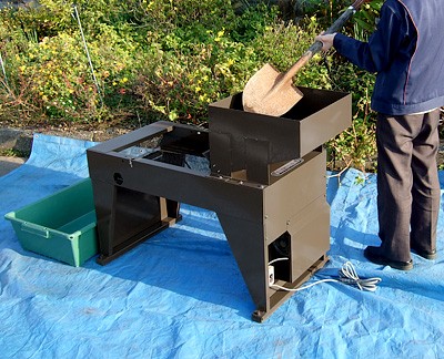 笹川農機 電動 土ふるい機 《大型ホッパー＋篩い網2種付》 [砂フルイ機