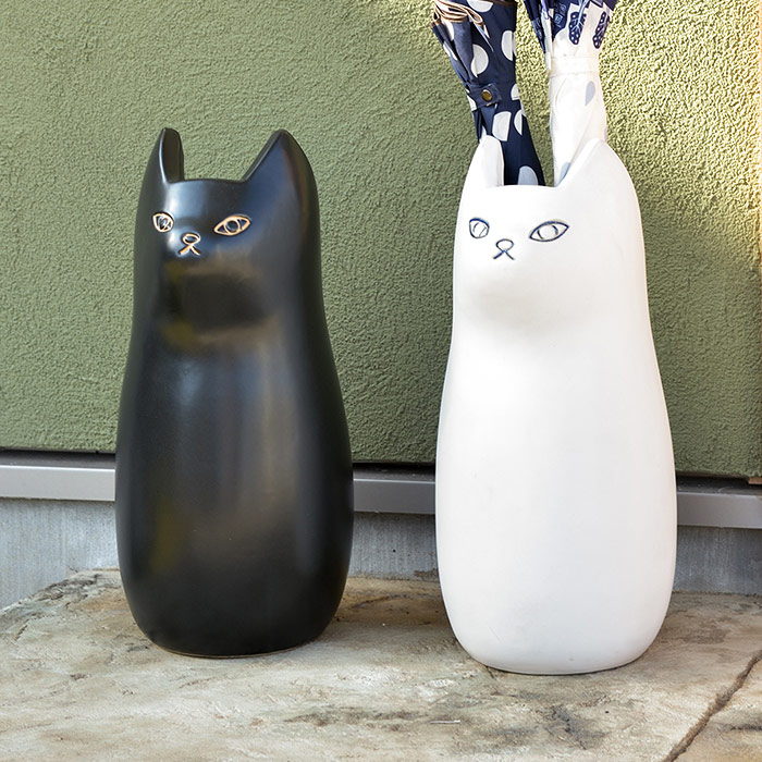 猫 傘立て 陶器製 ねこ ネコ 陶製 ホワイト ブラック 縁起 水色 黄色