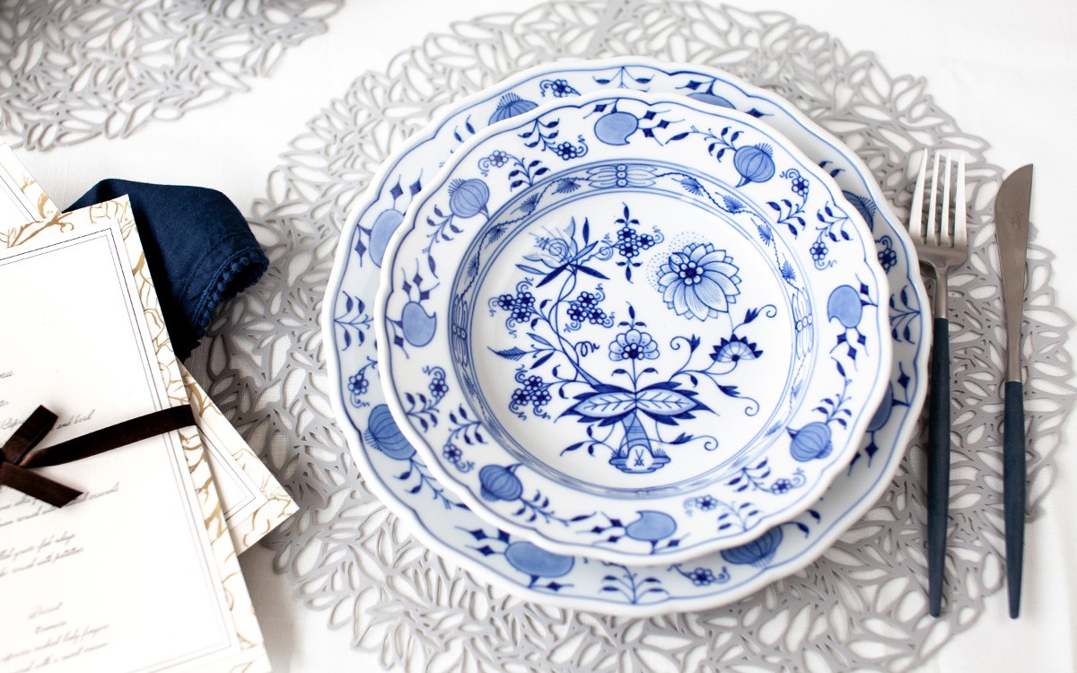 輸入ブランド洋食器専門店2本の剣 - ブルーオニオン (Blue Onion