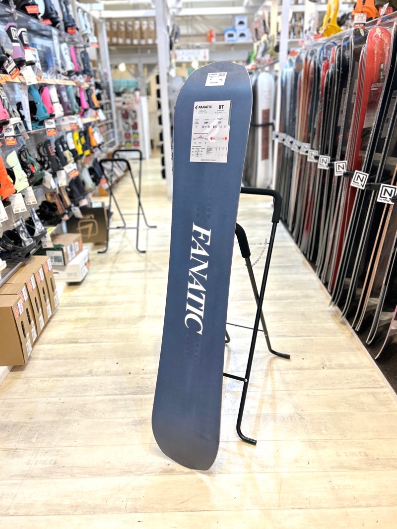 50％OFF 【即納】 メンズ スノーボード 板 型落ち FANATIC BT 147cm 23