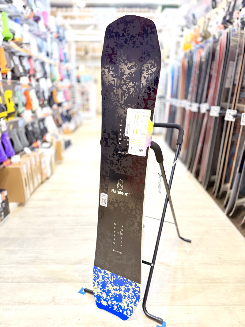 ラスト1点】メンズ スノーボード 板 型落ち Bataleon Whatever ソール
