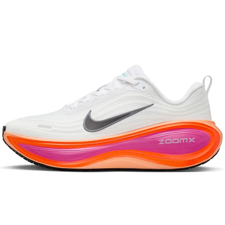 NIKE（ナイキ） 女性 レディース シューズ W VOMERO PLUS ウィメンズ