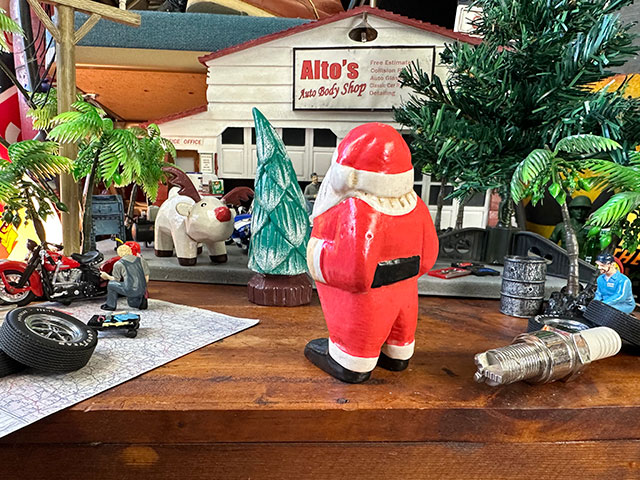 サンタクロース 木彫り人形 ワーキングサンタ （小さいサイズ