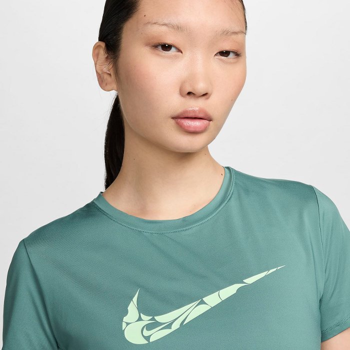 NIKE（ナイキ） レディース 上下セット ランニング セットアップ