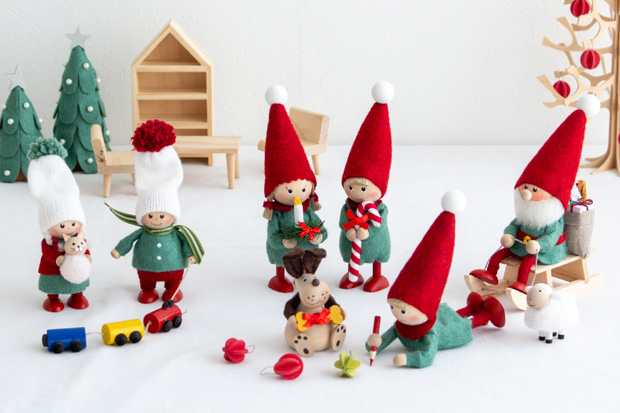 今季完売】ノルディカニッセ ネコのぬいぐるみを抱えた女の子 Joy to