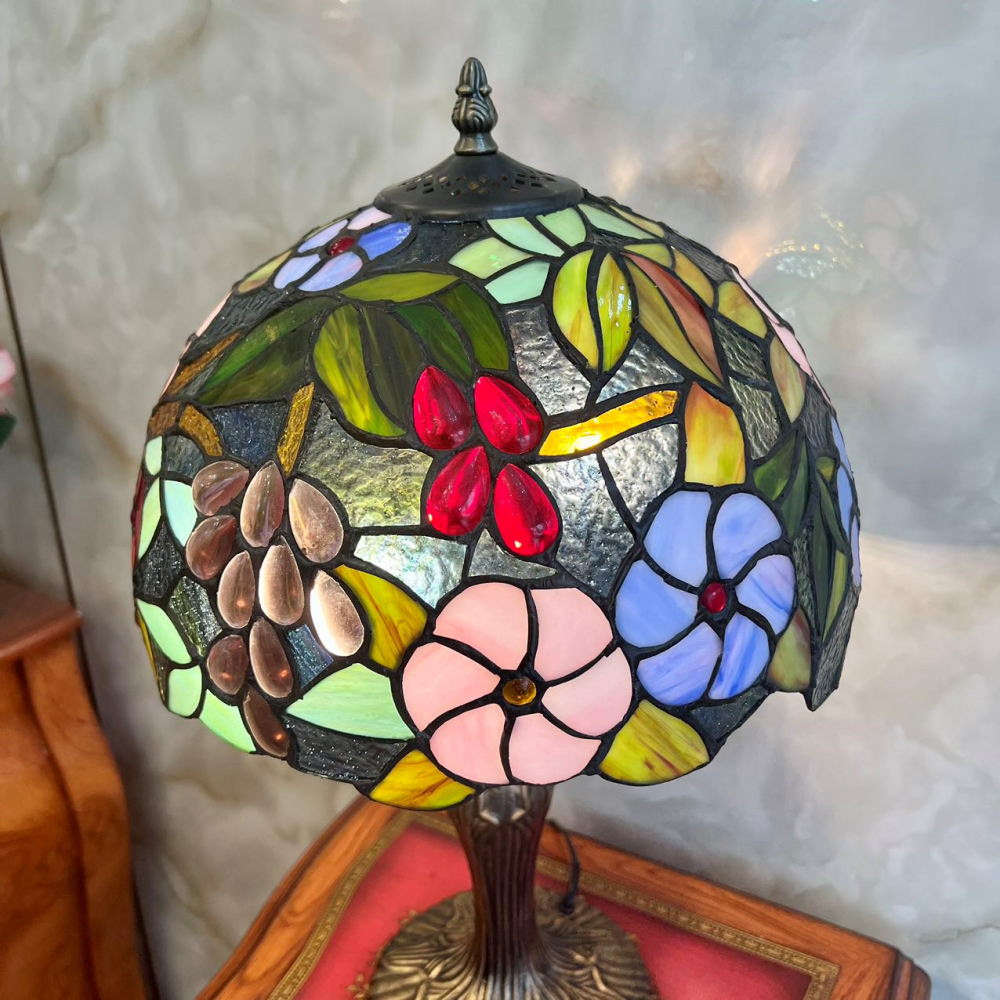 綺麗なデザイン ステンドグラス ガラス工芸 LED 卓上ライト 卓上