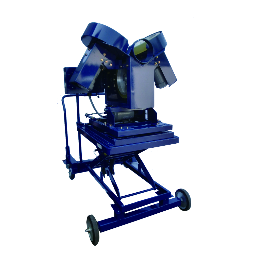 高性能ピッチングマシン 3ローター全球種マシン サスペンション付