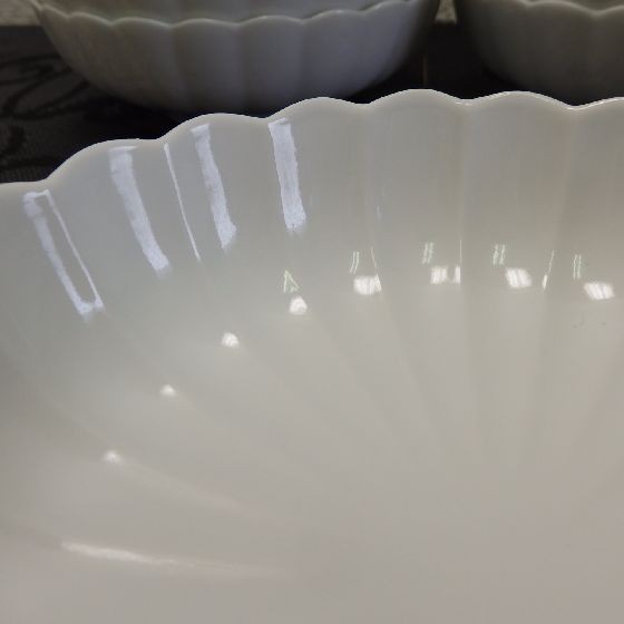 有田焼 賞美堂 其泉 白磁 菊割り 平小鉢揃え 5客組 引き出物 得