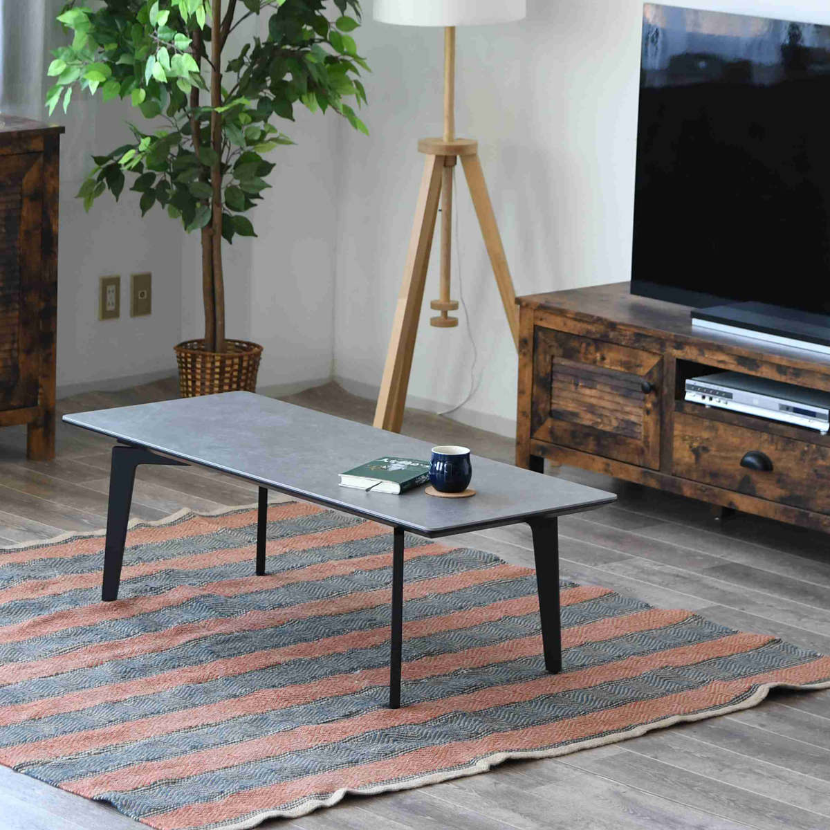 昭和レトロ センターテーブル 天板黒 横幅66㎝ 奥行46㎝ 高さ55㎝ 昭和