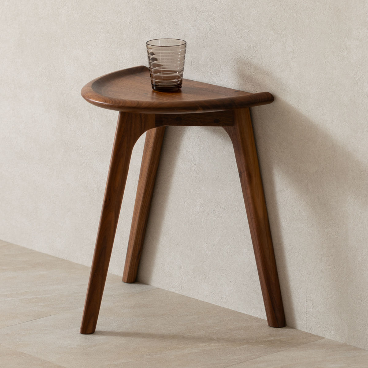 起立木工 サイドテーブル 高さ44cm ウォールナット 2台使用可能 HALVE