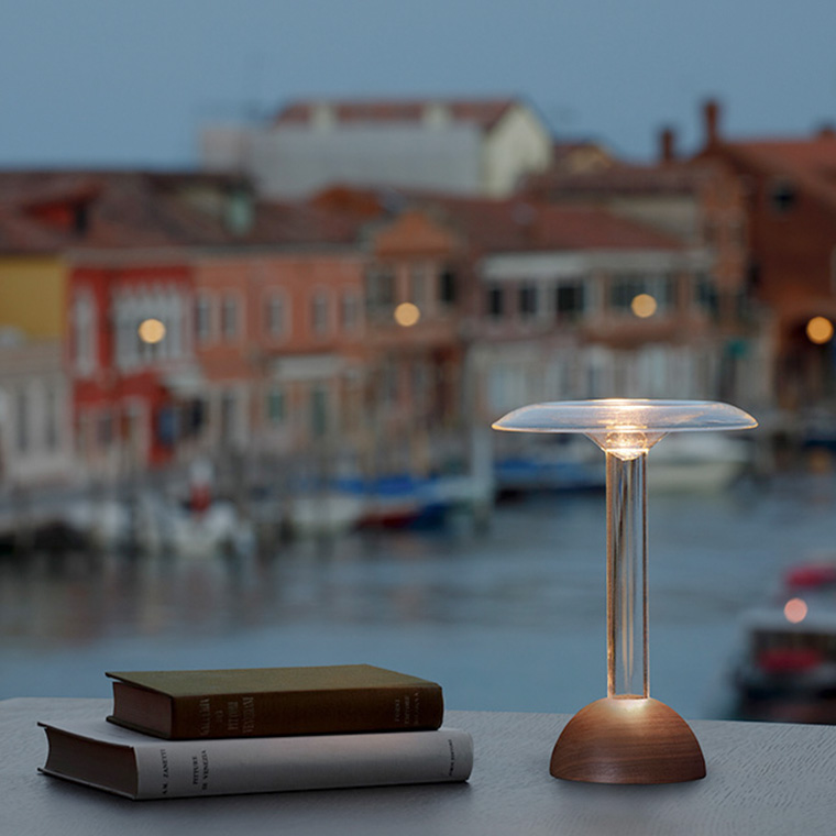 Plum Science Glowide Fontana Wood LEDスタンドライト 目に優しい