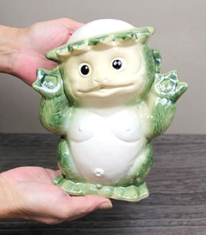 信楽焼 河童 オス ひょうきんな陶器カッパ 。可愛い表情のかっぱ ok