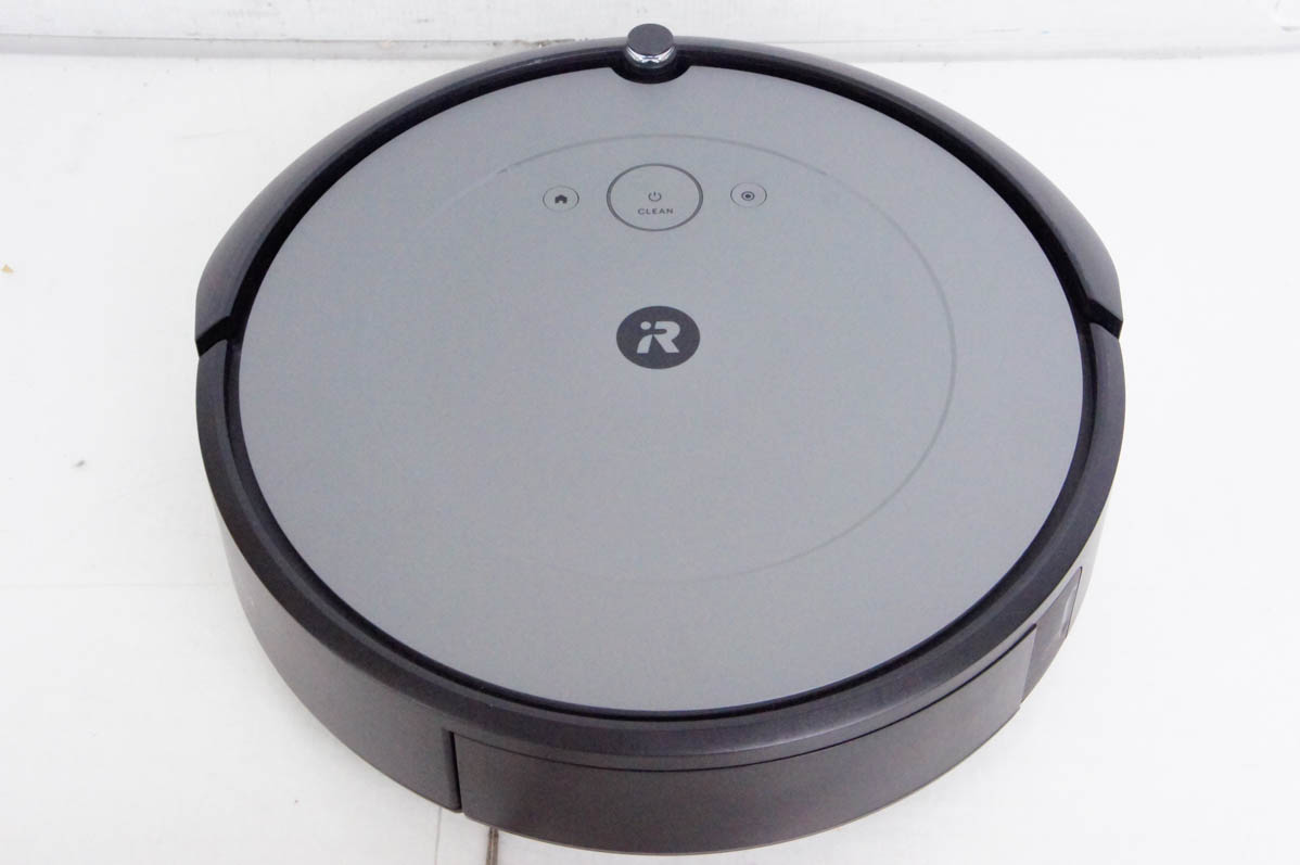 中古 iRobotアイロボット ロボット掃除機 Roomba ルンバ i2 i215860