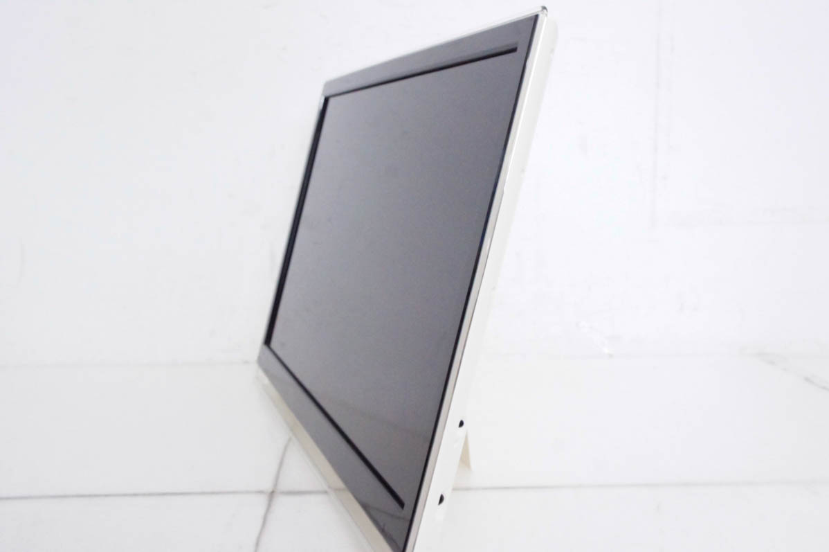 中古 Panasonicパナソニック 24型ポータブルテレビ UN-24F6D