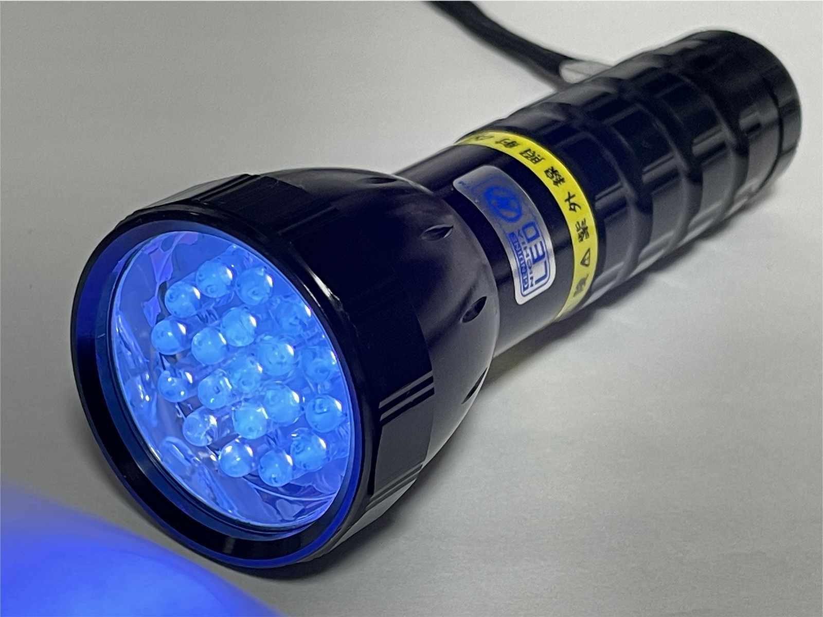 自社製造 日本製】 UVライト 19灯 日亜化学工業製 ブラックライト LED