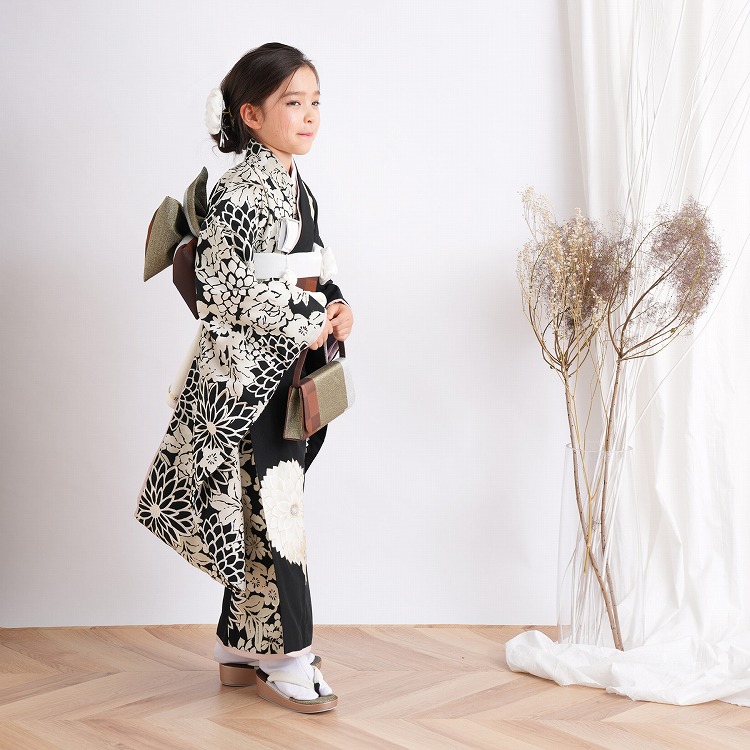レンタル 七五三 着物 7歳 セット JAPAN STYLE レトロ モダン 花 黒系