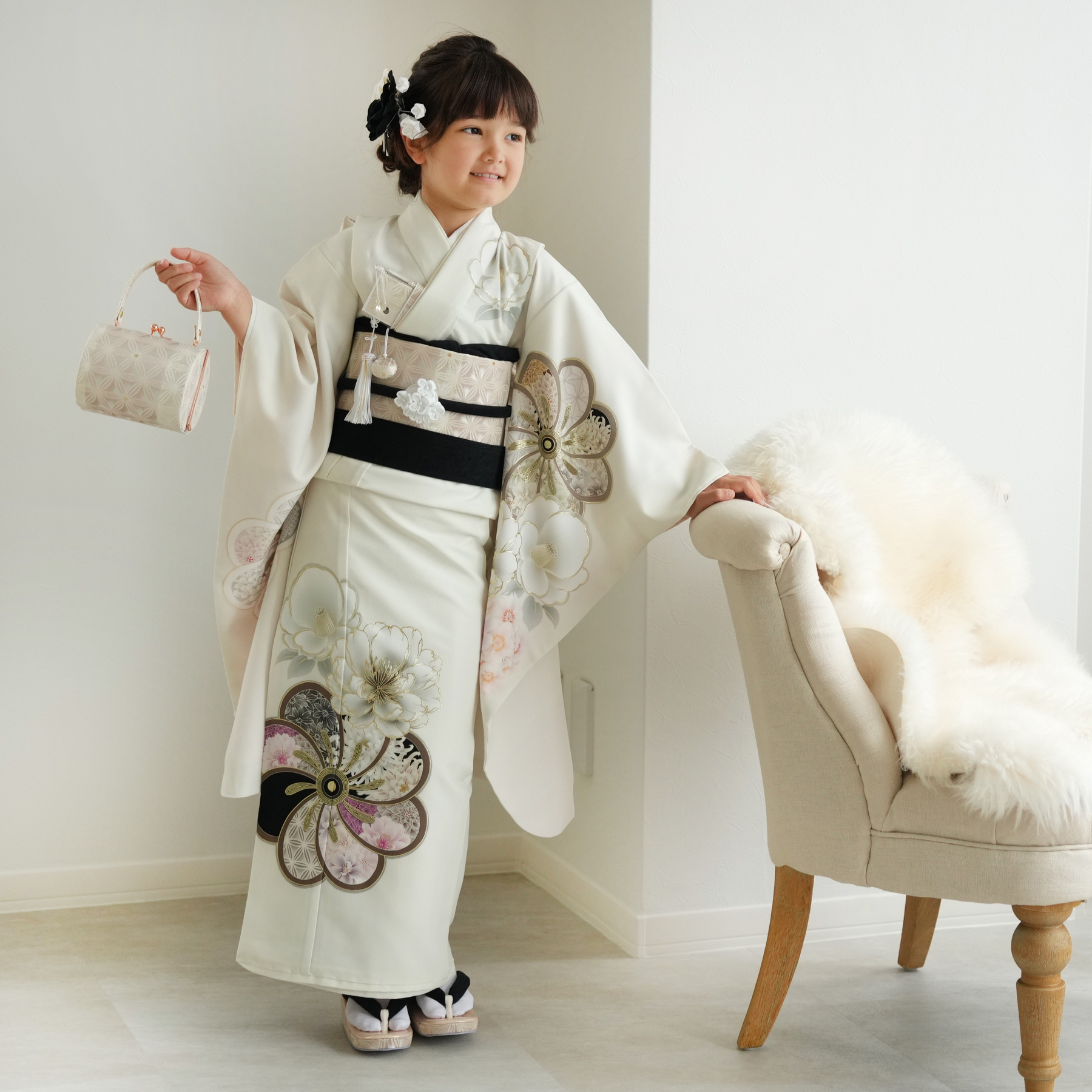 レンタル 七五三 着物 7歳 JAPAN STYLE 絵羽 捻り梅 椿 アイボリー系