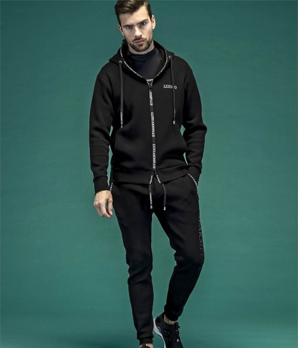 LUXE AKM PLUS リュクスエイケイエムプラス 軽量スウェットバックロゴ