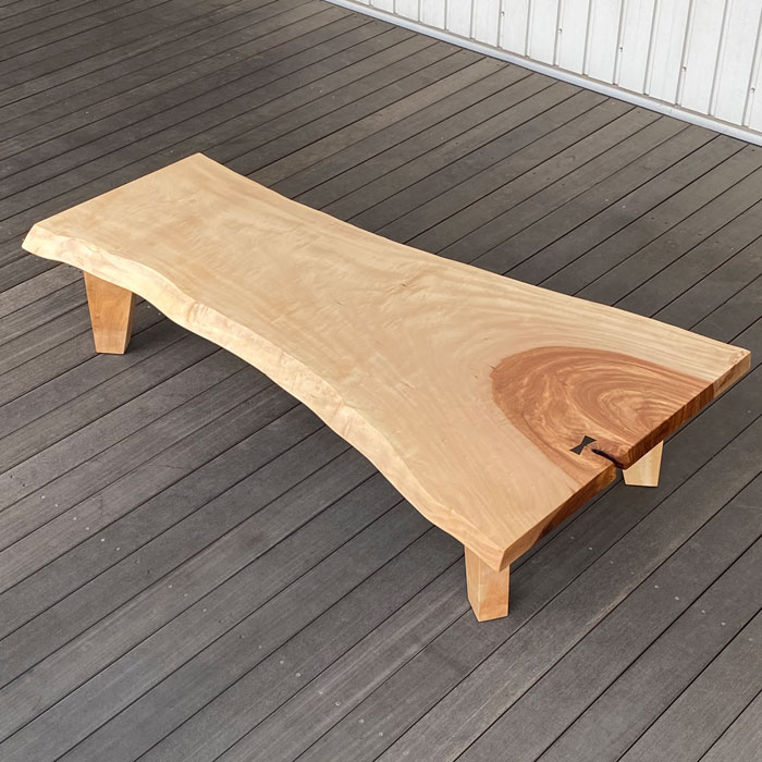 一枚板 センターテーブル 幅158cm 栃 トチ とち 無垢 ちぎり 北欧 木製