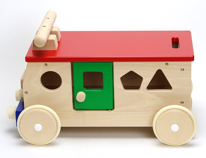 日本製 手押し車 赤ちゃん 木製 乗れる 木のおもちゃ 名入れ 車 知育