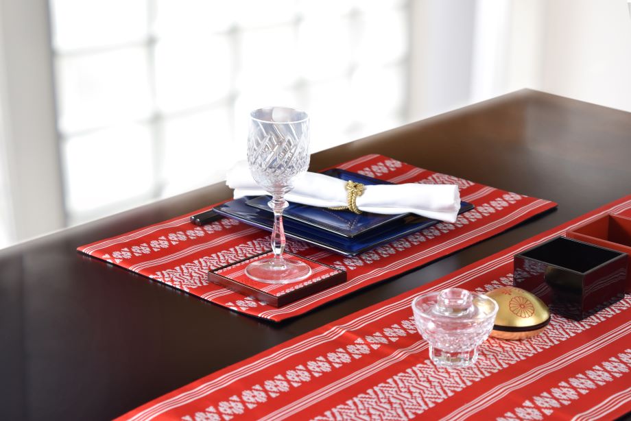 ✴テーブルランナー 兼 タペストリー 正絹 帯生地使用 熨斗 大