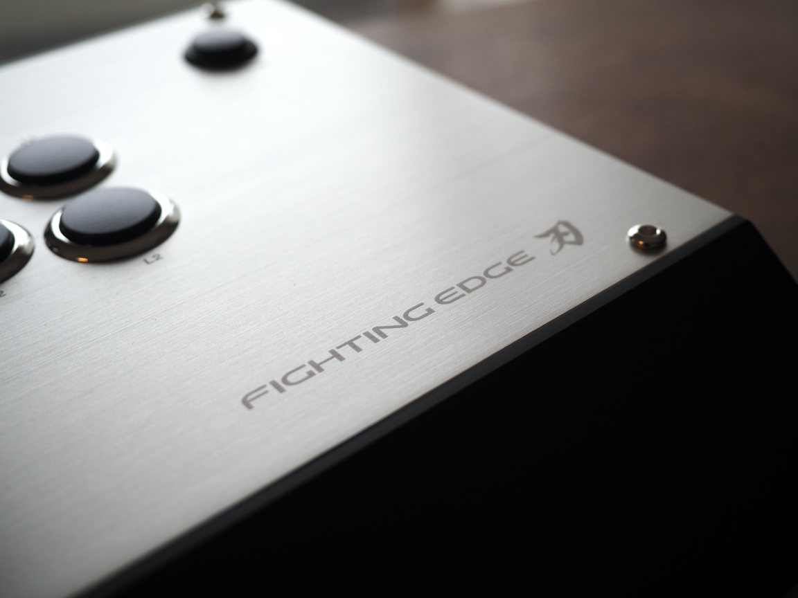 HORIのアケコン「ファイティングエッジ刃」を買ったのでストリート